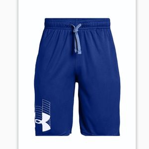 Under Armour Boys Prototype Logo Shorts. Youth M